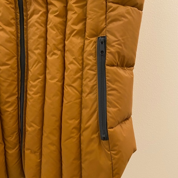 Duck down vest - Picture 6 of 9